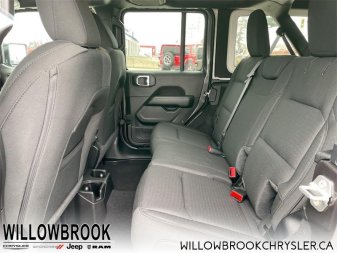 JEEP Wrangler Unlimited Sahara 1C4HJXEN9MW863377 142395