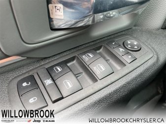 RAM 1500 Classic SLT 3C6RR7LG2NG177318 141798