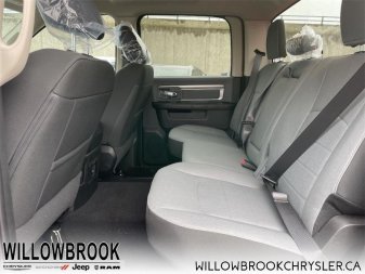 RAM 1500 Classic SLT 3C6RR7LG2NG177318 141800