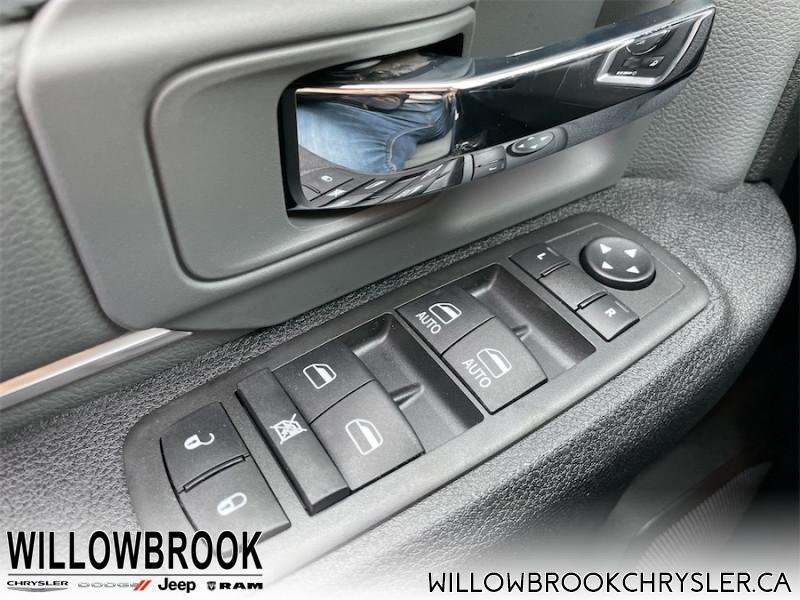 RAM 1500 Classic SLT 3C6RR7LG3NG177165 141727