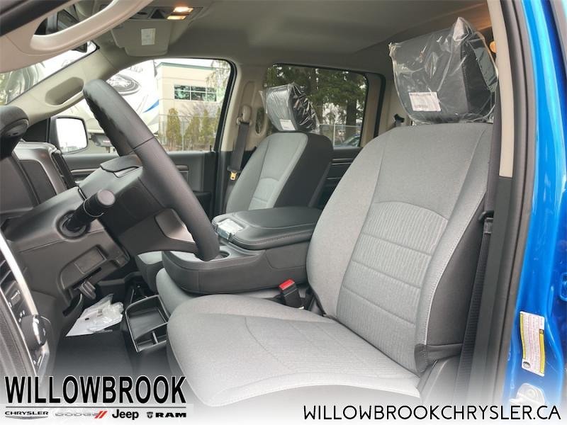 RAM 1500 Classic SLT 3C6RR7LG3NG177165 141728