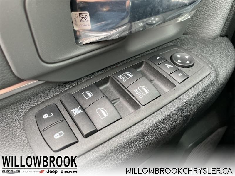 RAM 1500 Classic SLT 3C6RR7LG9NG177168 141769