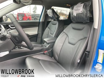 JEEP Compass Limited 3C4NJDCBXNT140901 142350