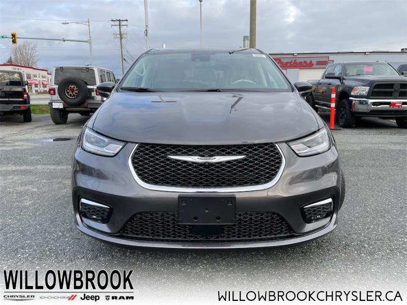 CHRYSLER Pacifica Hybrid Touring-L 2C4RC1L78NR108988 142049