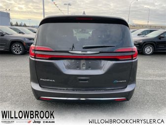 CHRYSLER Pacifica Hybrid Touring-L 2C4RC1L78NR108988 142052