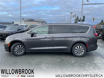 CHRYSLER Pacifica Hybrid Touring-L 2C4RC1L78NR108988 142054