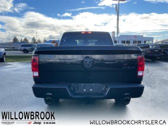 RAM 1500 Classic SLT 3C6RR7LTXNG188127 143757