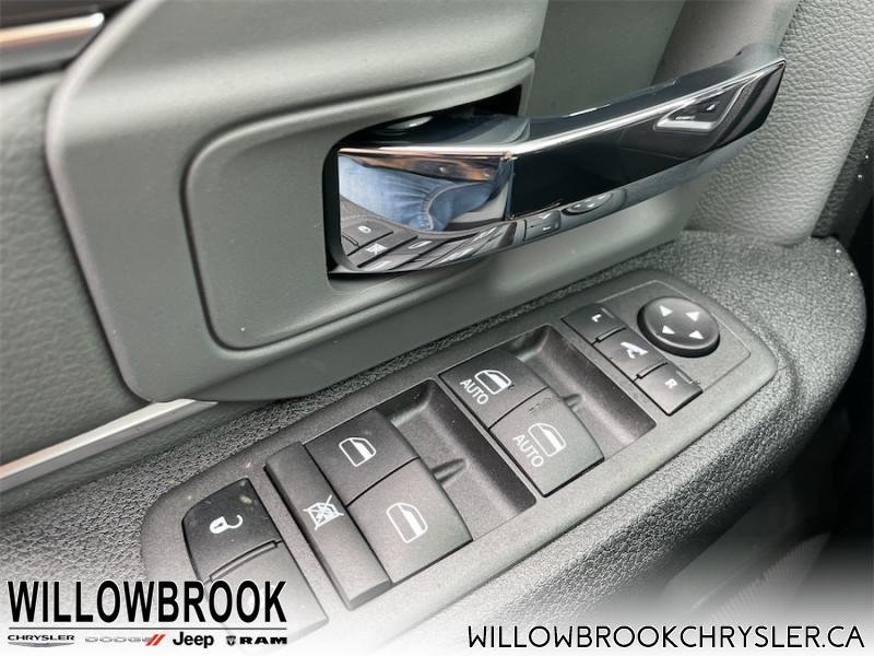 RAM 1500 Classic SLT 3C6RR7LG0NG188432 142044