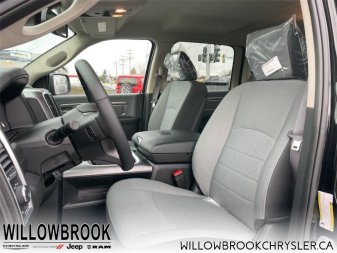 RAM 1500 Classic SLT 3C6RR7LG0NG188432 142045