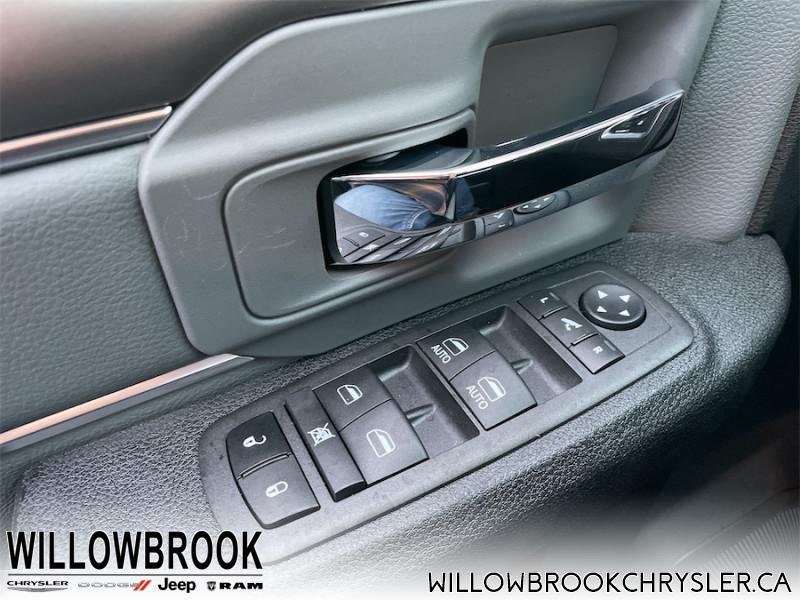 RAM 1500 Classic SLT 3C6RR7LG2NG188433 142030