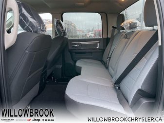 RAM 1500 Classic SLT 3C6RR7LG2NG188433 142032