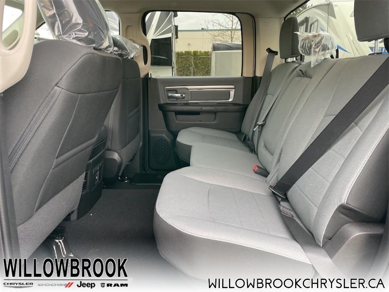 RAM 1500 Classic SLT 3C6RR7LG6NG188435 141827