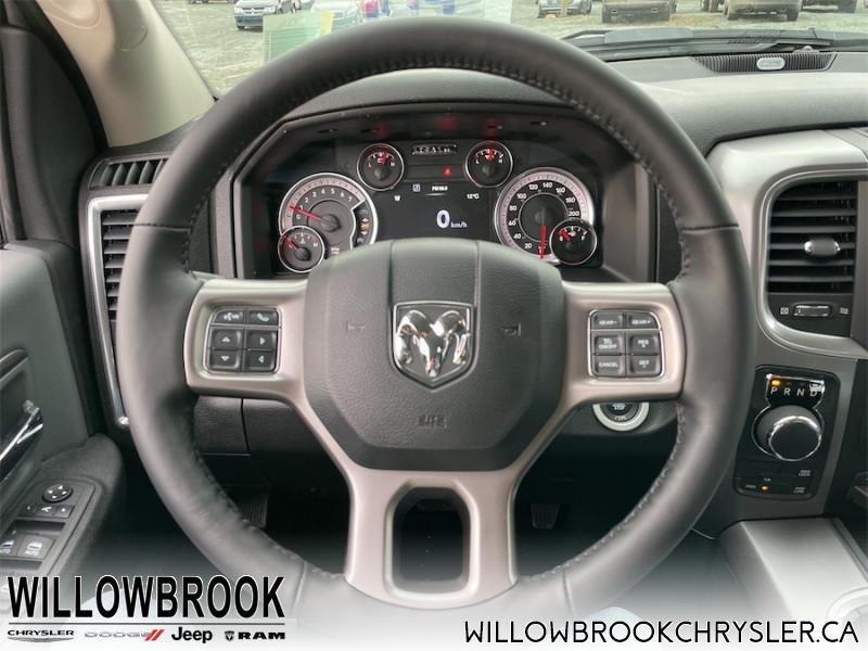 RAM 1500 Classic SLT 3C6RR7LG6NG188435 141828