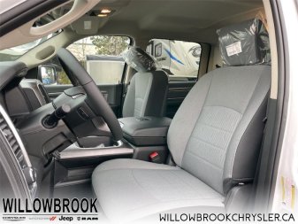 RAM 1500 Classic SLT 3C6RR7LG6NG188435 141826