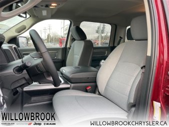 RAM 1500 Classic SLT 3C6RR7LT7NG188439 142074