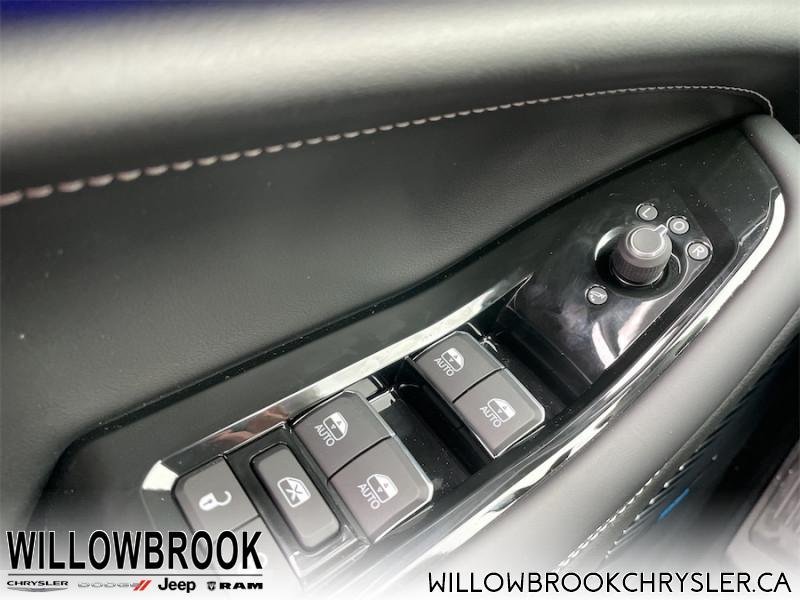 JEEP Grand Cherokee L Overland 1C4RJKDT5N8509353 142147