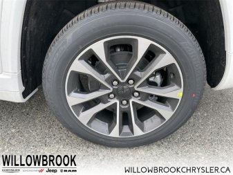 JEEP Grand Cherokee L Overland 1C4RJKDT5N8509353 142143