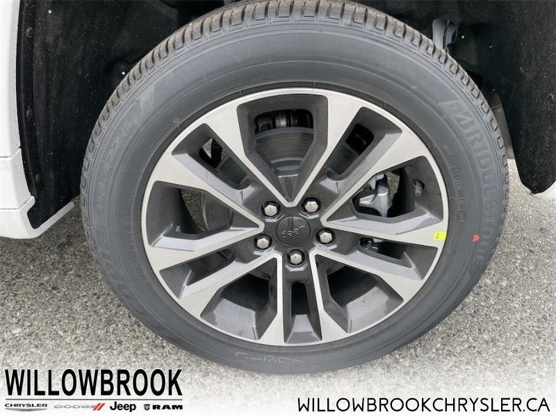 JEEP Grand Cherokee L Overland 1C4RJKDT9N8509243 142114