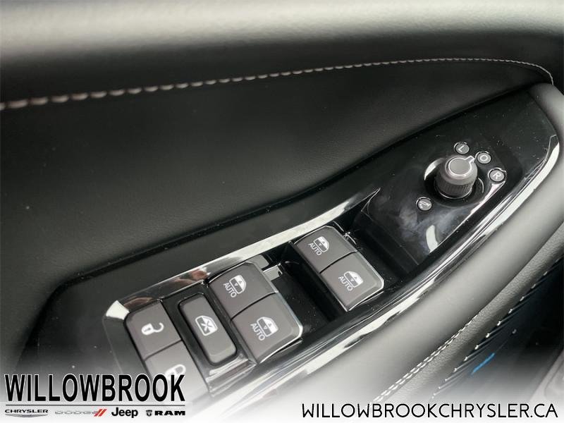 JEEP Grand Cherokee L Overland 1C4RJKDT9N8509243 142118