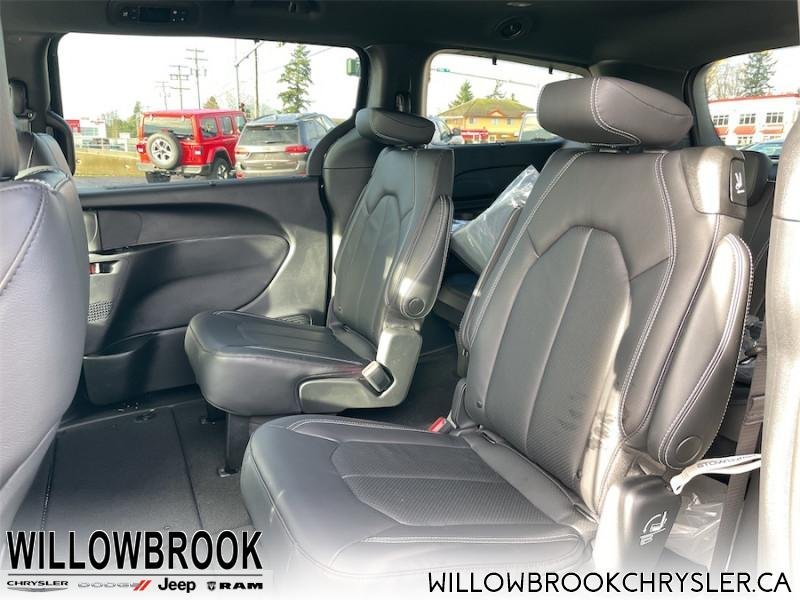 CHRYSLER Pacifica Touring-L 2C4RC1BG0NR113488 141960