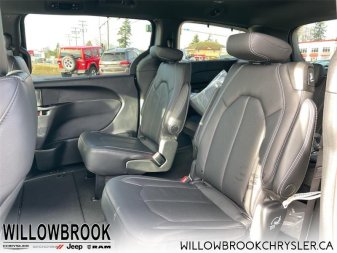 CHRYSLER Pacifica Touring-L 2C4RC1BG0NR113488 141960