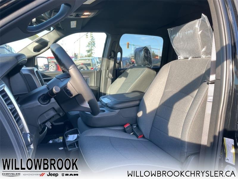 RAM 1500 Classic Warlock 1C6RR7LG3NS122644 143790