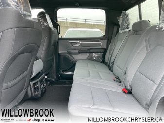 RAM 1500 Big Horn 1C6RRFFG8NN133661 142182