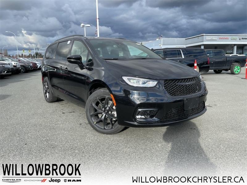 CHRYSLER Pacifica Limited 2C4RC3GG4NR119654 143800