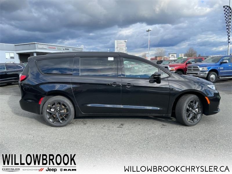 CHRYSLER Pacifica Limited 2C4RC3GG4NR119654 143802