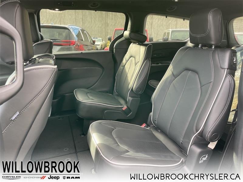 CHRYSLER Pacifica Limited 2C4RC3GG4NR119654 143813