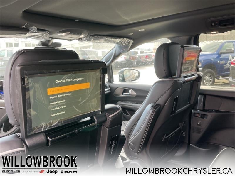 CHRYSLER Pacifica Limited 2C4RC3GG4NR119654 143814