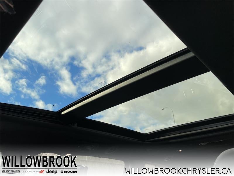 CHRYSLER Pacifica Limited 2C4RC3GG4NR119654 143815