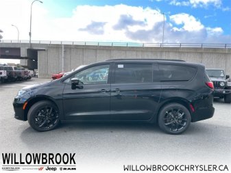 CHRYSLER Pacifica Limited 2C4RC3GG4NR119654 143806