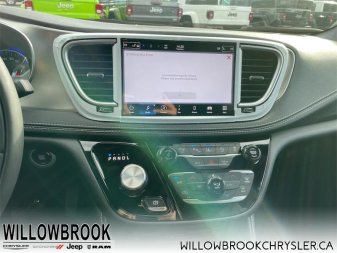 CHRYSLER Pacifica Limited 2C4RC3GG4NR119654 143810