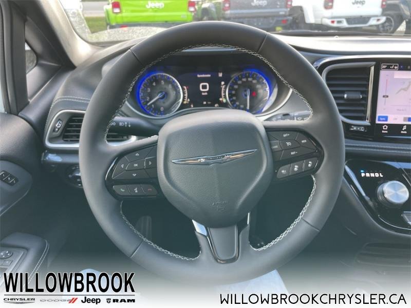 CHRYSLER Pacifica Touring-L 2C4RC1BG2NR110057 143857