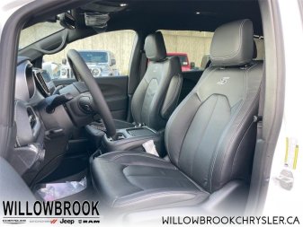 CHRYSLER Pacifica Touring-L 2C4RC1BG2NR110057 143861