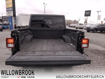 JEEP Gladiator Sport S 1C6HJTAG6LL104130 144685