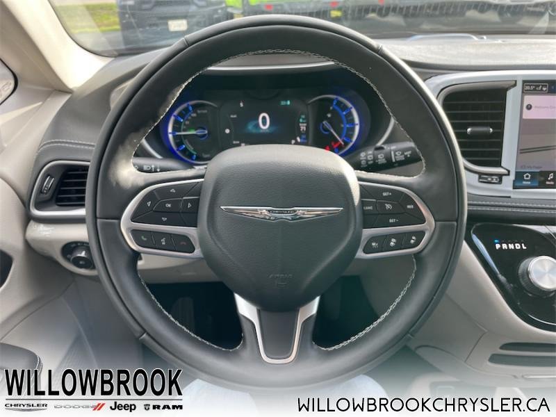 CHRYSLER Pacifica Hybrid Touring-L 2C4RC1L7XNR107941 143888