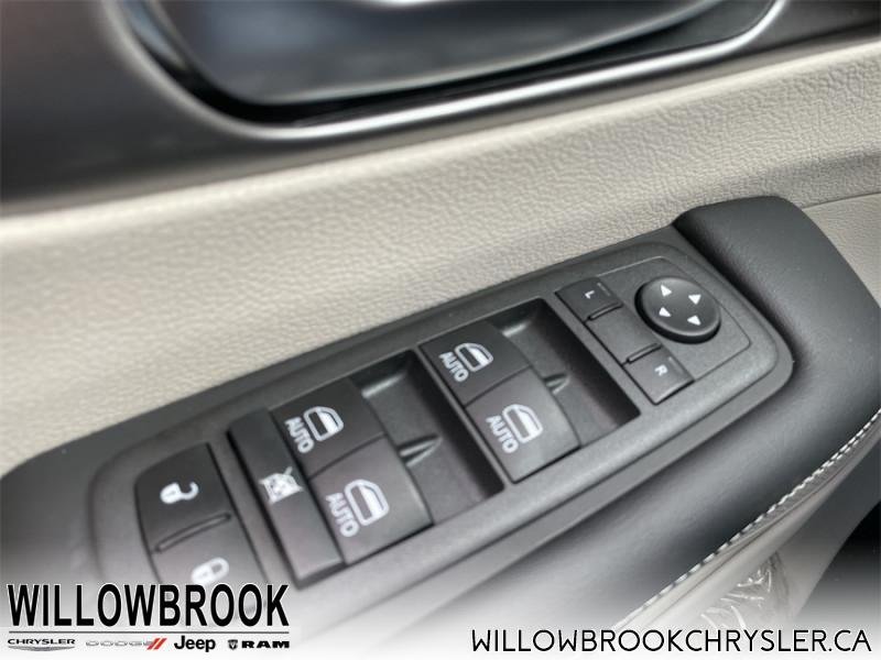 CHRYSLER Pacifica Hybrid Touring-L 2C4RC1L7XNR107941 143891