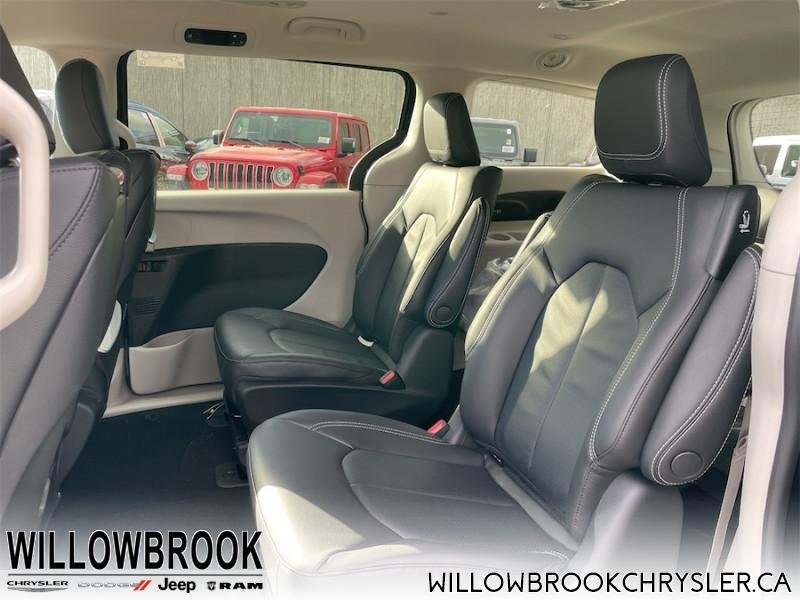 CHRYSLER Pacifica Hybrid Touring-L 2C4RC1L7XNR107941 143893