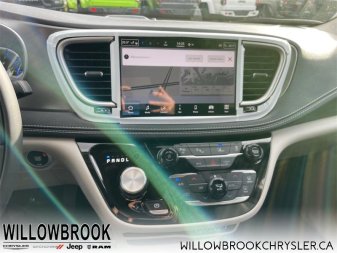 CHRYSLER Pacifica Hybrid Touring-L 2C4RC1L7XNR107941 143890