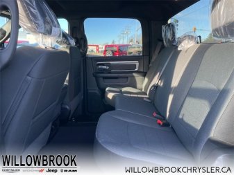 RAM 1500 Classic Warlock 1C6RR7LG8NS122638 143923