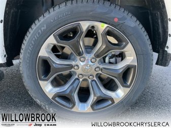 RAM 1500 Limited Longhorn 1C6SRFKT3NN215155 143932