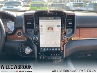 RAM 1500 Limited Longhorn 1C6SRFKT3NN215155 143935