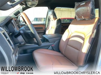 RAM 1500 Limited Longhorn 1C6SRFKT3NN215155 143937