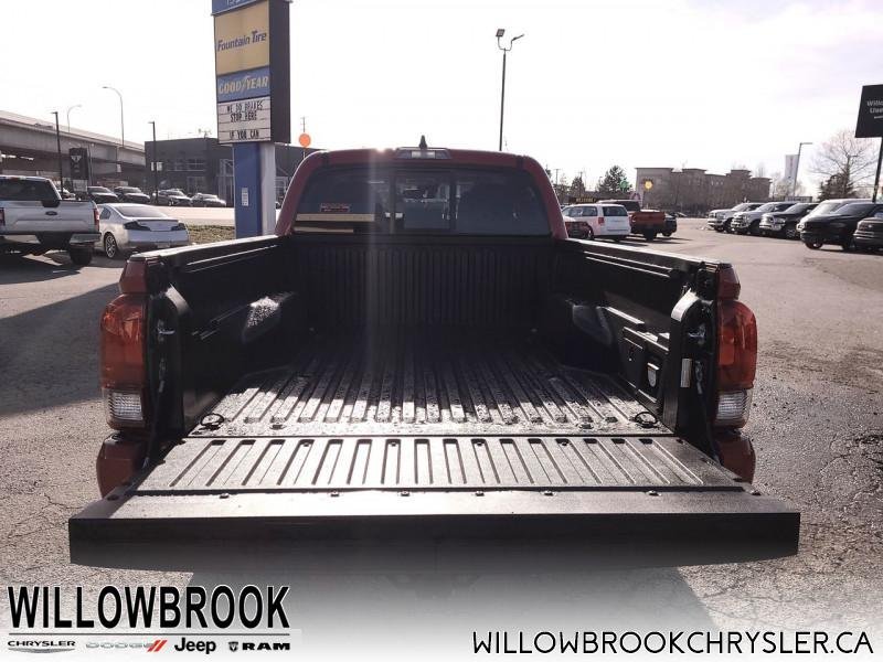 TOYOTA Tacoma SR  - Low Mileage 3TYDZ5BN5NT007970 144261