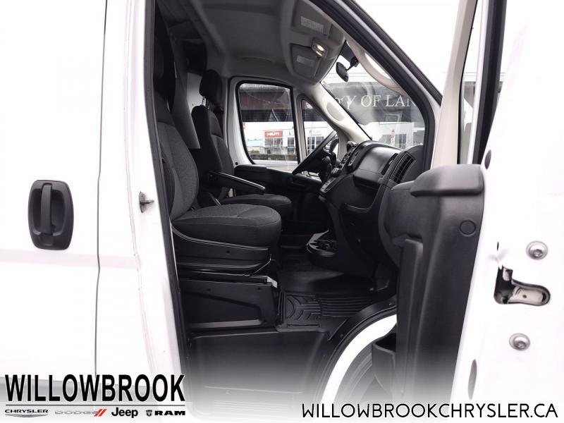 RAM ProMaster Cargo Van 1500 Low Roof 136" WB 3C6TRVAG3JE120001 144944