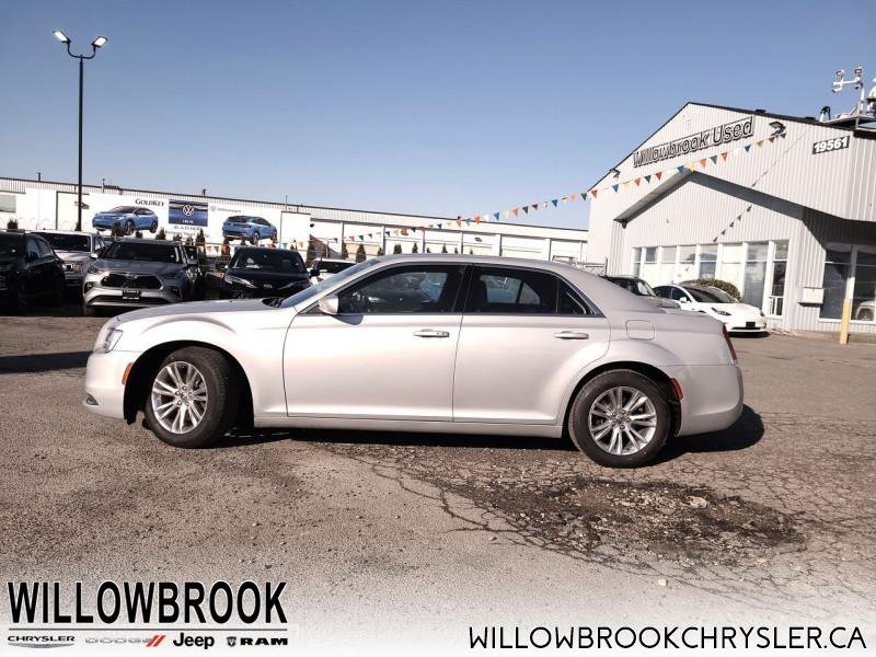 CHRYSLER 300  2C3CCAAG8KH666242 145069