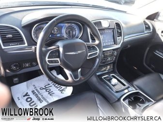 CHRYSLER 300  2C3CCAAG8KH666242 145074