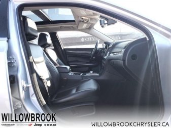 CHRYSLER 300  2C3CCAAG8KH666242 145086